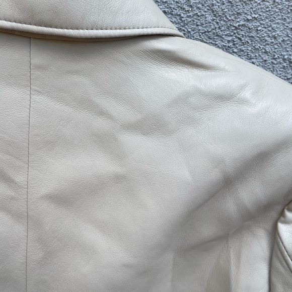 Aritzia Babaton Smith Leather Blazer in Sand White NWT! New with Tags! - Picture 12 of 14